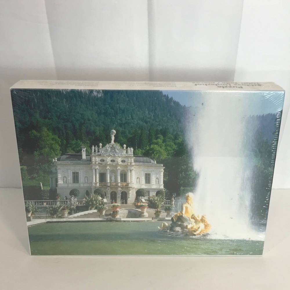 Schloss Linderhof Royal Palace 1000 Piece Puzzle